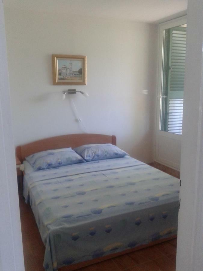 Apartment Milka Petrcane Ngoại thất bức ảnh